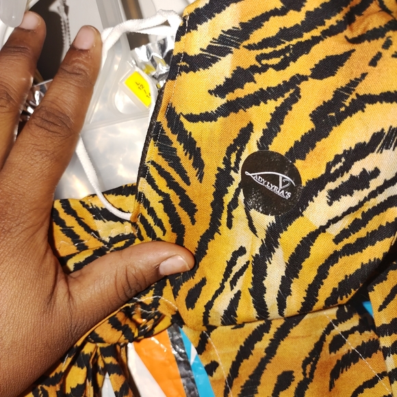 Tiger Lady dress and mask - Picture 5 of 6